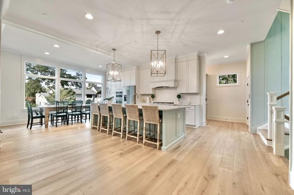 Dining room, Interior, Kitchen, Pendant Lights, Recessed Lighting, Wood Texture Flooring