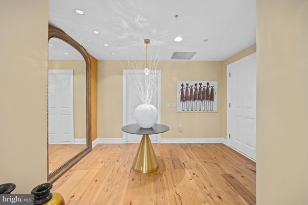 Interior, Pendant Lights, Recessed Lighting, Wood Texture Flooring