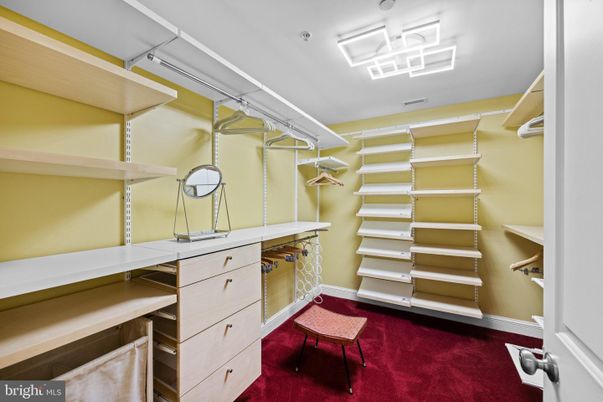 Interior, Walk-in Closets