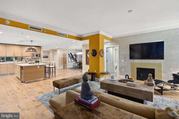 Fireplace, Interior, Kitchen, Pendant Lights, Recessed Lighting, Wood Texture Flooring