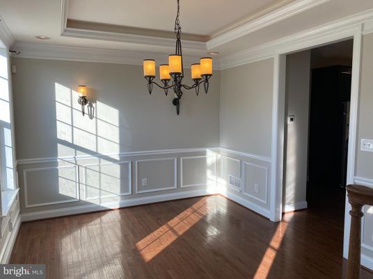 Chandelier, Interior, Recessed Lighting, Wood Texture Flooring