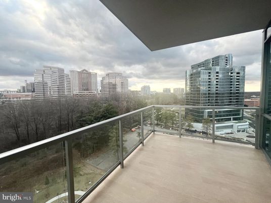 Exterior, Other, Skyline