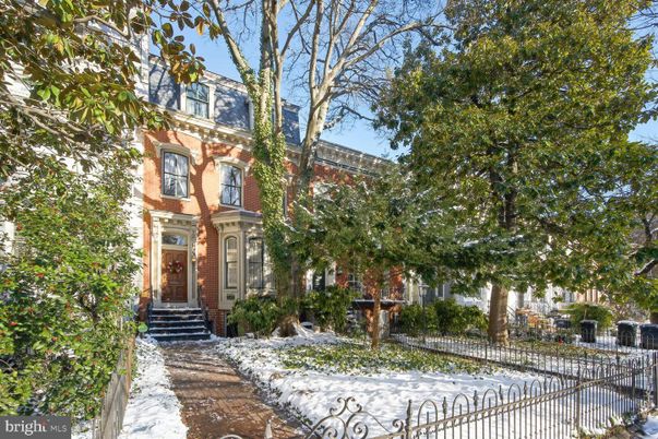 Exterior, Facade, Brick Facade, Rowhouse