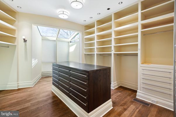 Interior, Recessed Lighting, Walk-in Closets, Wood Texture Flooring