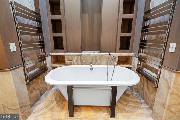 Bathroom, Free Standing Baths, Interior, Wooden Walls