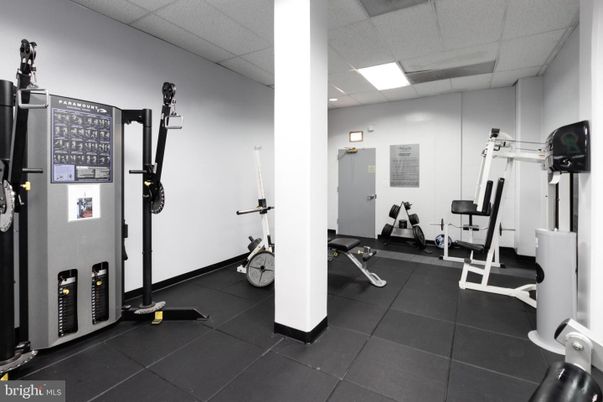 Fitness Equipment, Interior, Recessed Lighting
