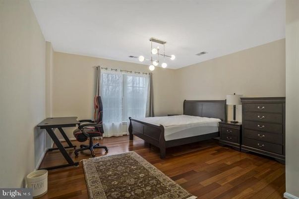 Bedroom, Home Office, Interior, Pendant Lights, Wood Texture Flooring