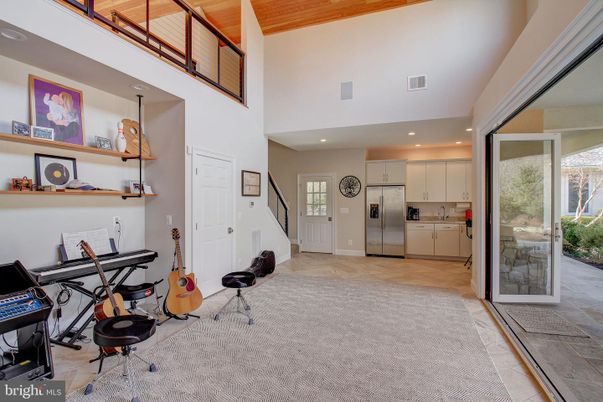 Interior, Kitchen, Piano, Recessed Lighting, Stainless Steel Appliances, Wooden Ceilings