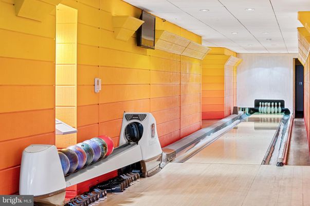 Interior, Pool, Recessed Lighting