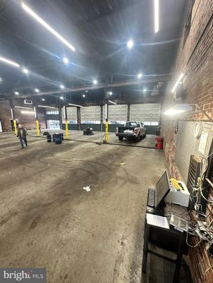 Garage, Interior, Stone Walls
