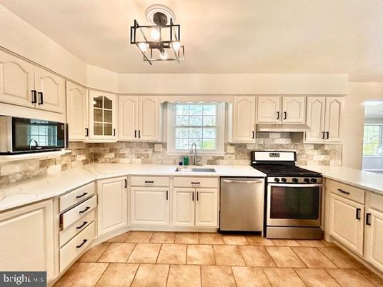 Interior, Kitchen, Stainless Steel Appliances