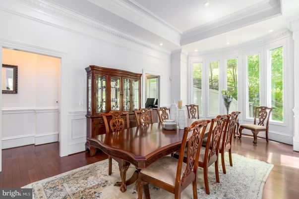 Dining room, Interior, Piano, Recessed Lighting, Wood Texture Flooring