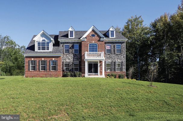 Exterior, Facade, Brick Facade, Georgian