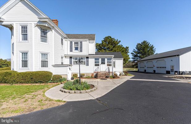 Detached Garage, Exterior, Facade, Farmhouse