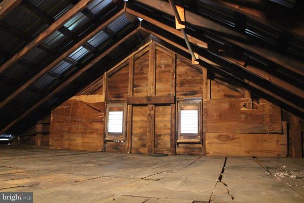 Empty room, Interior, Wooden Beams, Wooden Ceilings, Wooden Walls