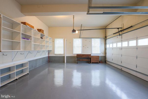 Garage, Interior