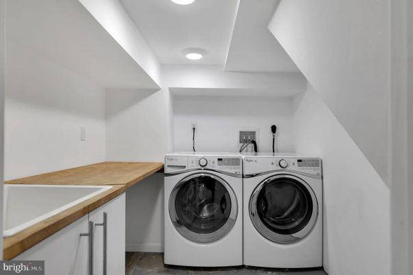 Interior, Recessed Lighting, Washer