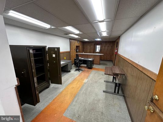 Interior, Recessed Lighting, Wooden Walls