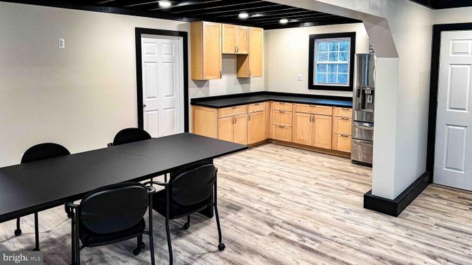 Dining room, Interior, Kitchen, Recessed Lighting, Wood Texture Flooring