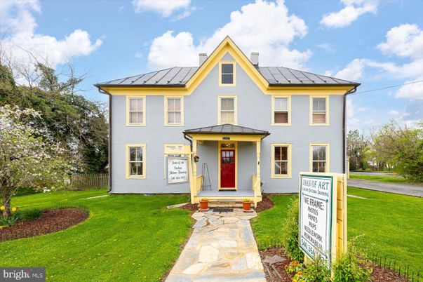 Exterior, Facade, Solar Panels, Georgian