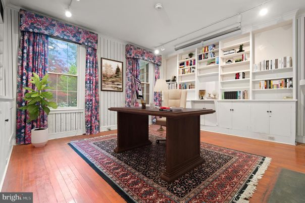 Home Office, Interior, Recessed Lighting, Wood Texture Flooring
