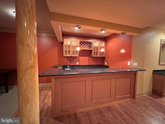 Interior, Pendant Lights, Wood Texture Flooring