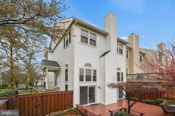 Backyard, Exterior, Facade, Queen Anne Victorian