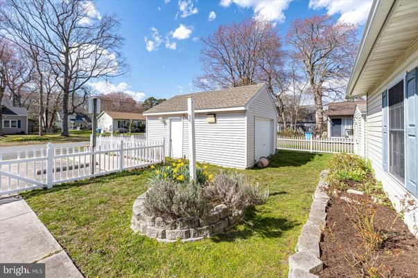 Backyard, Detached Garage, Exterior