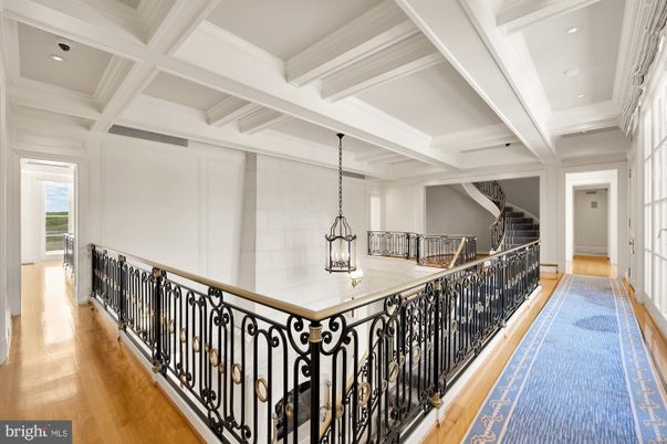 Interior, Pendant Lights, Recessed Lighting, Wood Texture Flooring