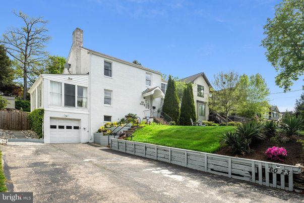 Attached, Backyard, Exterior, Facade, Rowhouse
