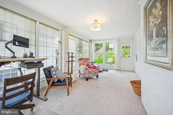 Home Office, Interior