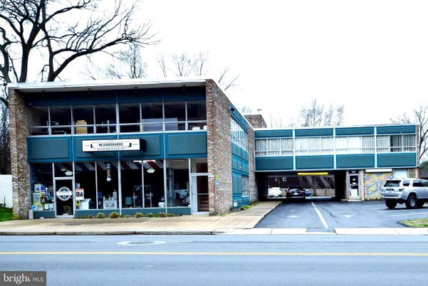 Exterior, Facade, Condo Building