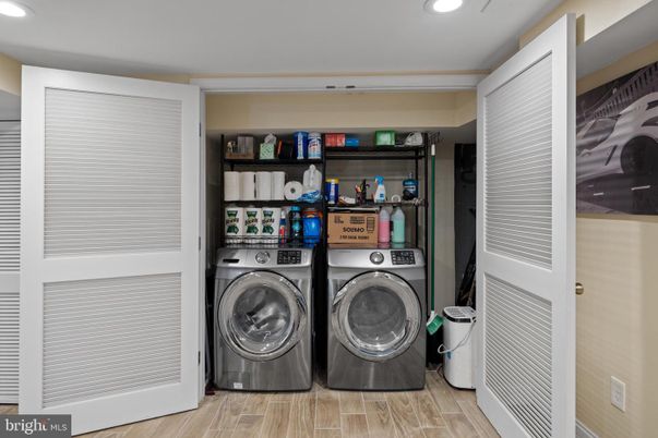 Interior, Recessed Lighting, Utility Closets, Washer, Wood Texture Flooring