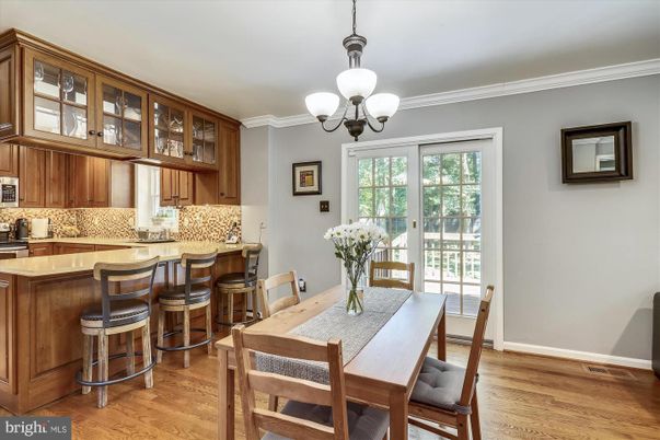 Chandelier, Dining room, Interior, Kitchen, Wood Texture Flooring