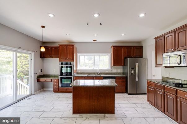 Interior, Kitchen, Marble, Pendant Lights, Recessed Lighting