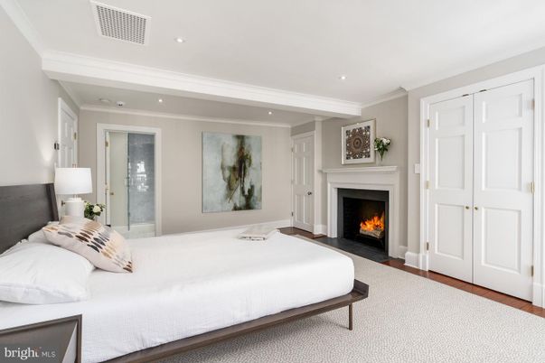 Bedroom, Fireplace, Interior, Recessed Lighting, Wood Texture Flooring