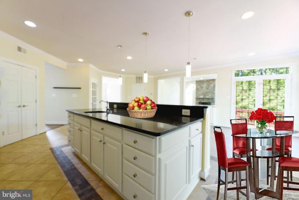 Dining room, Interior, Kitchen, Pendant Lights, Recessed Lighting