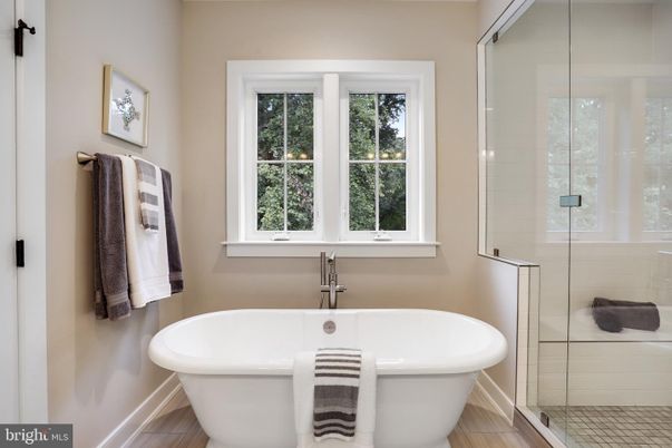 Bathroom, Free Standing Baths, Glass Shower, Interior