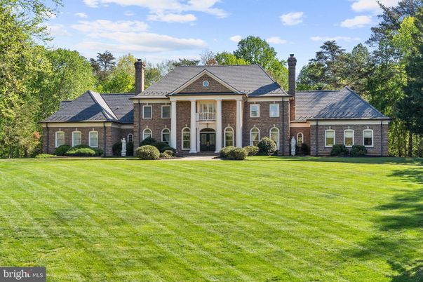 Backyard, Exterior, Facade, Brick Facade, French Provincial