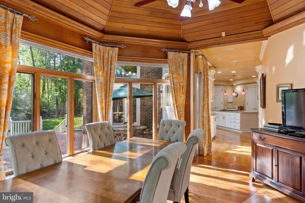 Dining room, Interior, Kitchen, Recessed Lighting, Wooden Ceilings, Wood Texture Flooring