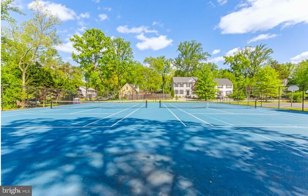 Exterior, Tennis Courts