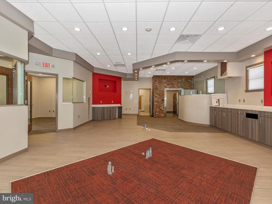 Fireplace, Interior, Recessed Lighting