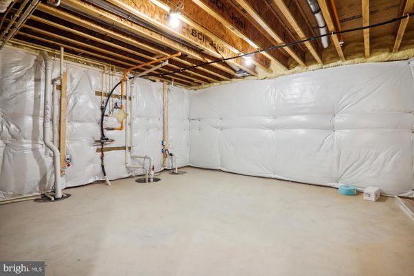 Garage, Interior, Wooden Beams, Wooden Ceilings