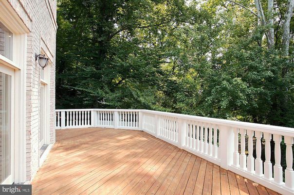 Exterior, Wood Texture Flooring