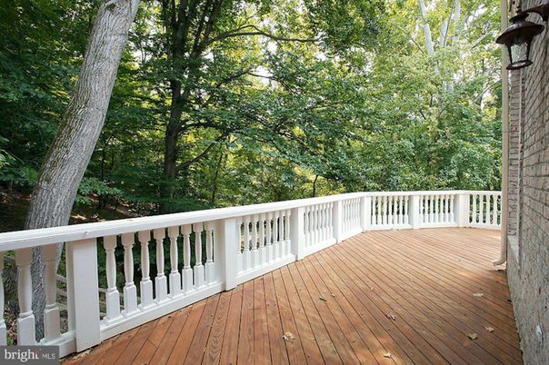 Exterior, Wood Texture Flooring