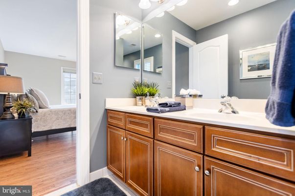 Bathroom, Interior, Recessed Lighting, Wood Texture Flooring