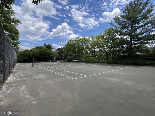 Exterior, Tennis Courts