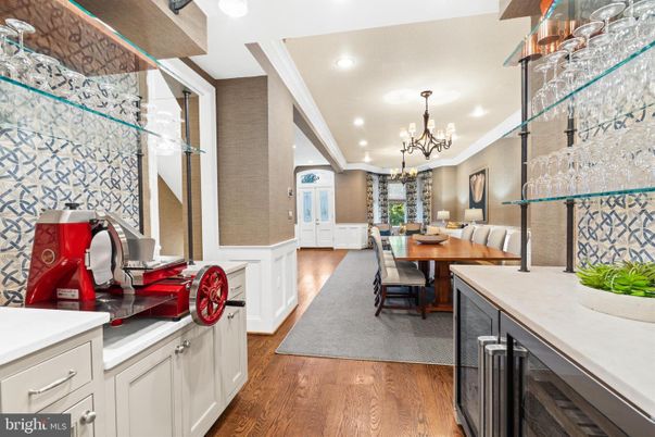 Chandelier, Dining room, Interior, Recessed Lighting, Wood Texture Flooring