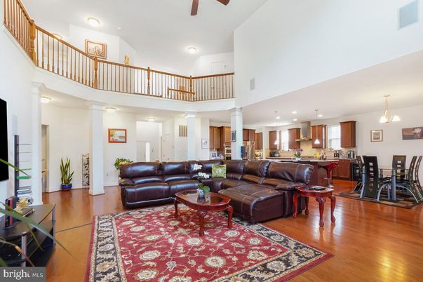 Dining room, Interior, Kitchen, Living room, Pendant Lights, Recessed Lighting, Wood Texture Flooring
