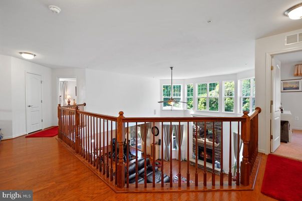 Interior, Pendant Lights, Wood Texture Flooring